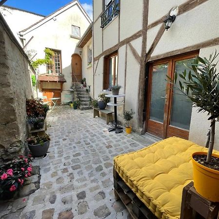 Magnifique Studio Cosy Avec Terrasse En Centre-Ville Provins Bagian luar foto